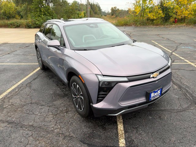Used 2024 Chevrolet Blazer EV LT AWD/4WD image 8