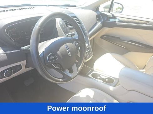 Used 2017 Lincoln MKC Reserve w/ Lincoln MKC Climate Package AWD/4WD image 11