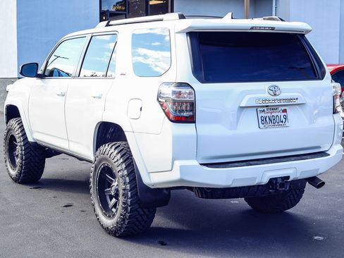 Used 2019 Toyota 4Runner SR5 image 20