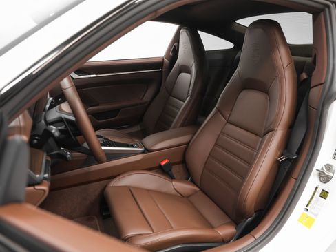 Certified 2026 Porsche 911 Carrera 4S AWD/4WD image 5
