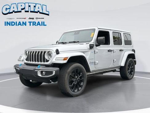 Used 2024 Jeep Wrangler Unlimited Sahara AWD/4WD image 1