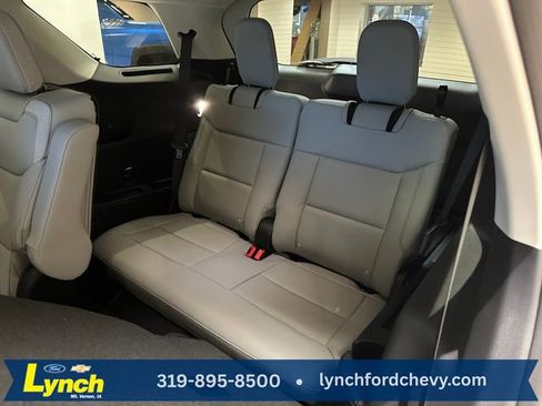 New 2026 Ford Explorer Active w/ Active Comfort Package image 19