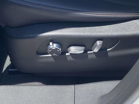 Certified 2023 Cadillac XT4 Sport FWD image 18
