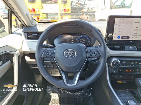 Used 2025 Toyota RAV4 Limited w/ Advanced Technology Package AWD/4WD image 10