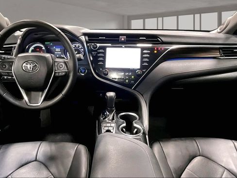 Used 2018 Toyota Camry XLE w/ Audio Package FWD image 7