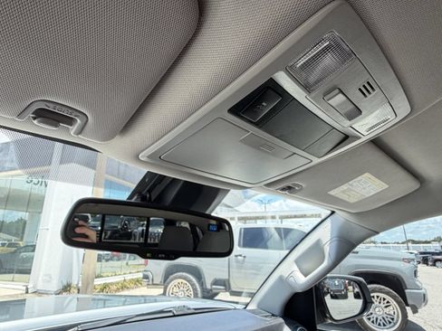 Used 2019 Toyota Tacoma SR5 RWD image 31