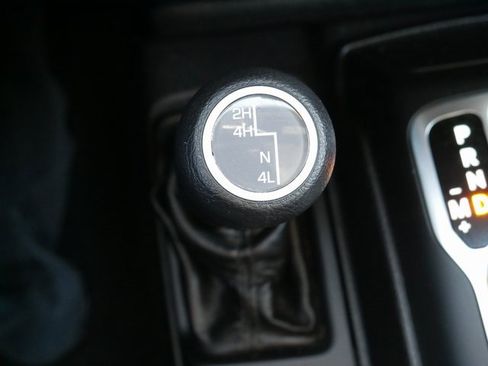 Used 2018 Jeep Wrangler Unlimited Sport image 22