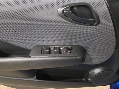 Used 2007 Honda Fit image 6