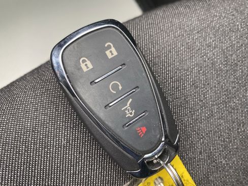 Used 2020 Chevrolet Equinox LT image 31