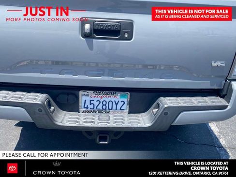 Used 2020 Toyota Tacoma TRD Sport w/ Technology Package RWD image 6