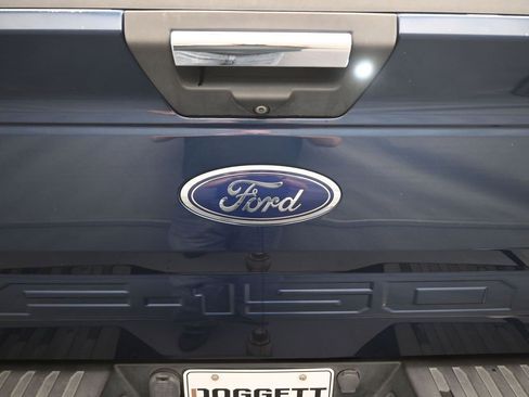 Used 2018 Ford F150 XLT w/ Equipment Group 302A Luxury image 12