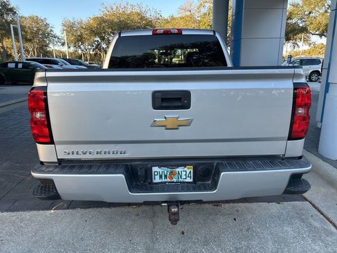 Used 2018 Chevrolet Silverado 1500 Custom w/ Custom Value Package image 7