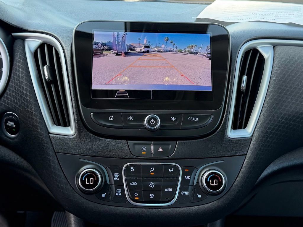 Used 2024 Chevrolet Malibu LT FWD image 19
