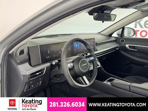Used 2025 Hyundai Sonata SEL FWD image 13