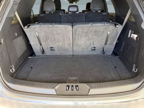 Used 2025 Ford Explorer ST-Line w/ ST-Line Street Pack AWD/4WD image 22