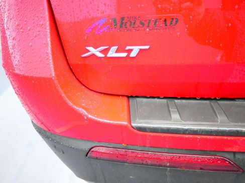 Used 2021 Ford Explorer XLT w/ Equipment Group 202A image 12