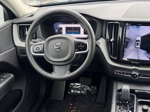Used 2025 Volvo XC60 B5 Plus AWD/4WD image 13