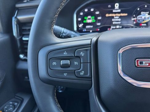 Used 2024 GMC Sierra 2500 AT4 w/ AT4 Premium Plus Package image 7