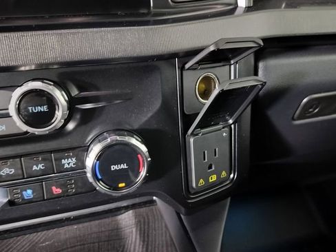 Used 2025 Ford F350 Platinum image 59