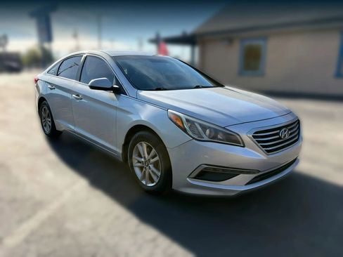 Used 2015 Hyundai Sonata SE image 9