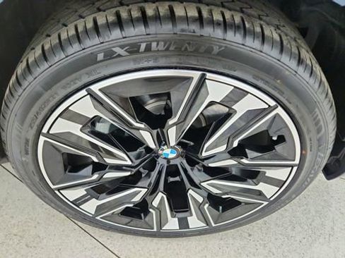 Used 2025 BMW X3 xDrive30i w/ Premium Package image 56