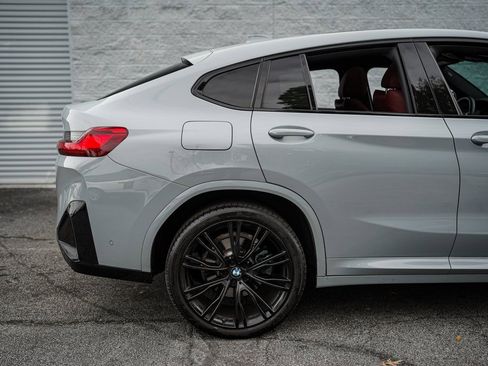 Used 2023 BMW X4 xDrive30i w/ M Sport Package image 15