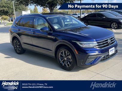 Used 2022 Volkswagen Tiguan SE w/ Panoramic Sunroof Package