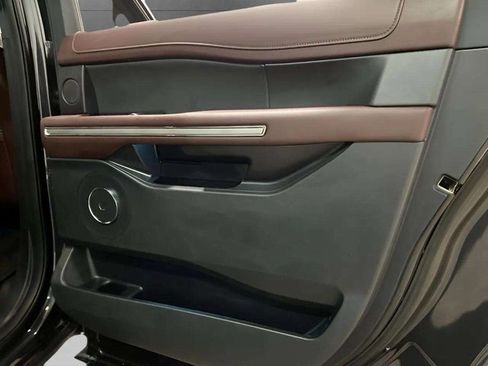 Used 2024 Ford Expedition Max Limited image 74