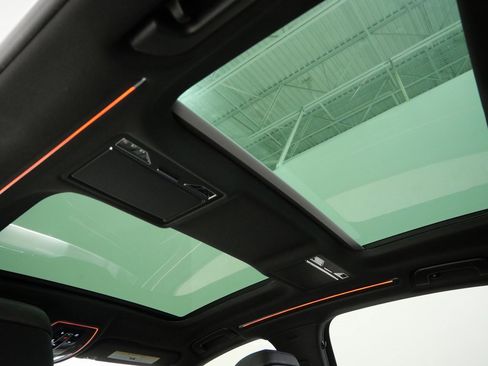 Used 2021 Audi A8 L 3.0T w/ Executive Plus Package image 4