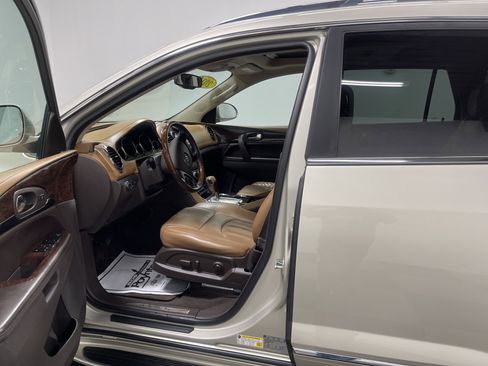 Used 2014 Buick Enclave Leather w/ Trailering Provision Package image 9
