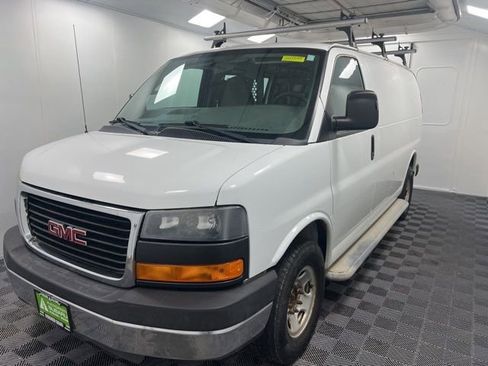 Used 2014 GMC Savana 2500 image 3