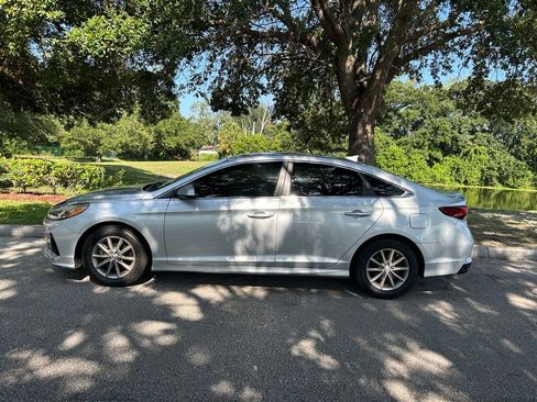Used 2018 Hyundai Sonata SE FWD image 3