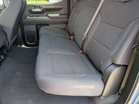 Used 2024 Chevrolet Silverado 1500 LT AWD/4WD image 24