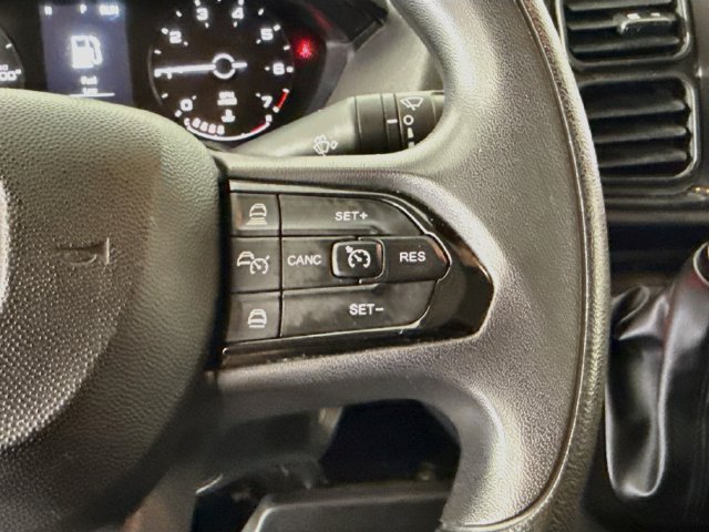 Used 2025 RAM ProMaster 2500 w/ Convenience Group FWD image 14