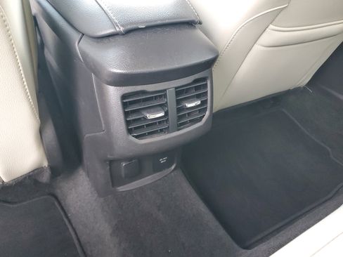 Used 2015 Ford Fusion Energi Titanium w/ Driver Assist Package image 17