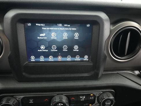 Used 2020 Jeep Gladiator Sport w/ Quick Order Package 24S AWD/4WD image 20