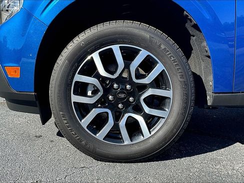 Used 2024 Ford Maverick Lariat image 9