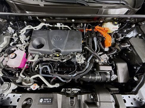 Certified 2025 Toyota RAV4 XSE w/ Premium Package image 30