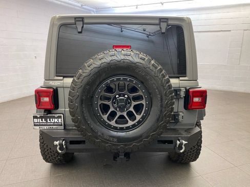 Used 2022 Jeep Wrangler Unlimited Sport AWD/4WD image 9