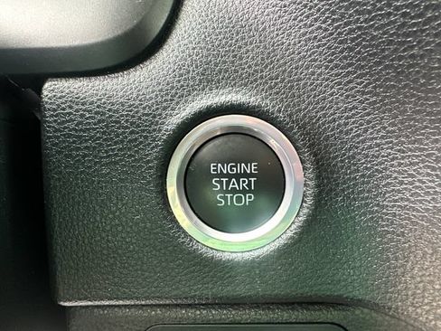 Used 2024 Toyota Tundra SR5 w/ SR5 Premium Package AWD/4WD image 34
