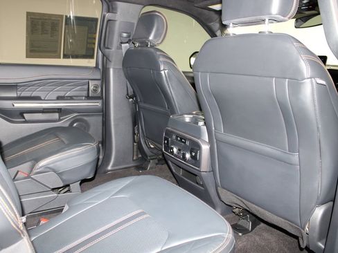 Used 2023 Ford Expedition Max Platinum image 37