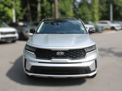 Used 2021 Kia Sorento S w/ Panoramic Sunroof Package FWD image 16