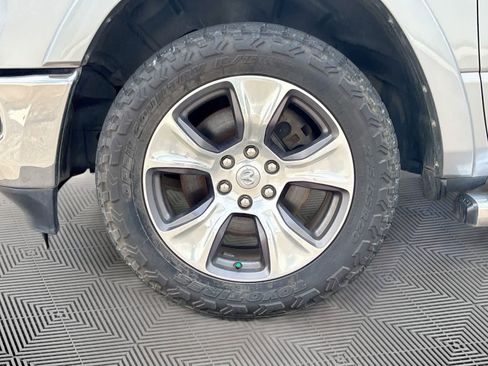 Certified 2019 RAM 1500 Laramie AWD/4WD image 30