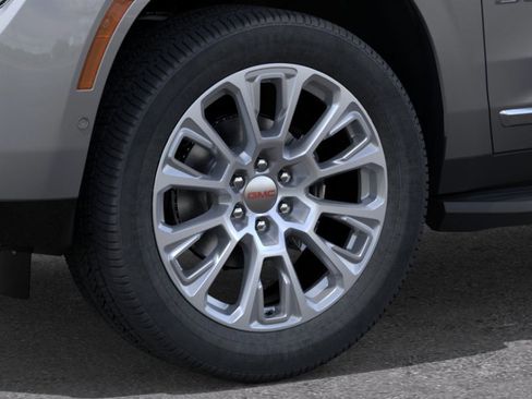 New 2026 GMC Yukon Denali w/ Advanced Technology Package AWD/4WD image 9