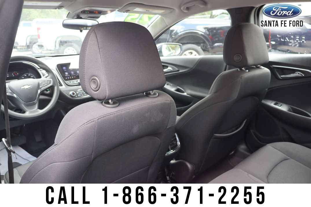 Used 2025 Chevrolet Malibu LT FWD image 16