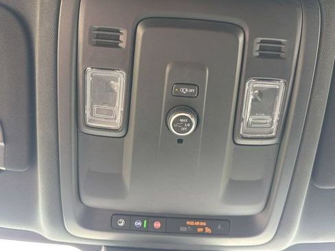Used 2021 Chevrolet Tahoe High Country w/ Premium Package AWD/4WD image 34