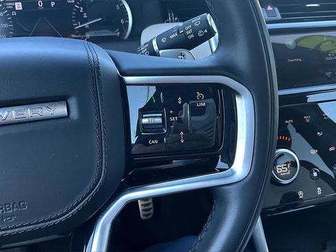 Used 2023 Land Rover Discovery Sport SE R-Dynamic image 8