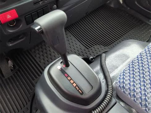 Used 2024 Chevrolet Low Cab Forward image 14