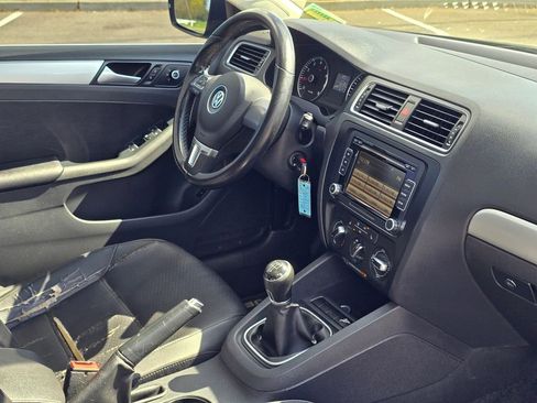 Used 2013 Volkswagen Jetta SE FWD image 20