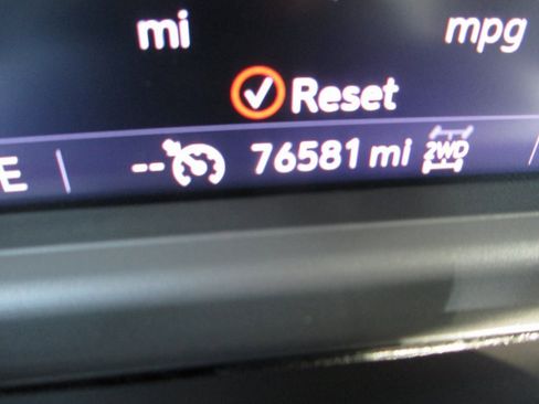 Used 2020 Chevrolet Silverado 1500 LT Trail Boss image 32